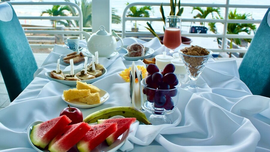 Hotel Restaurant Falucho Paradise Beach