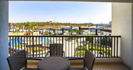 Apartamento superior, 2 habitaciones | Vistas del balcón. Prime Select Porto New Cairo