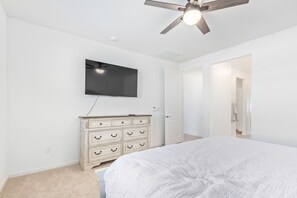 4 habitaciones, escritorio, wifi gratis y ropa de cama 