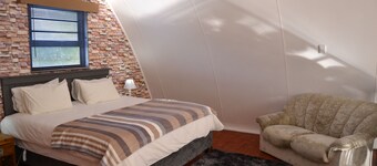 Arch Cabins - Cabin 2 -  Self Catering 8 sleeper cabins