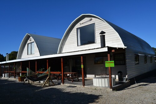 Arch Cabins - Cabin 2 -  Self Catering 8 sleeper cabins