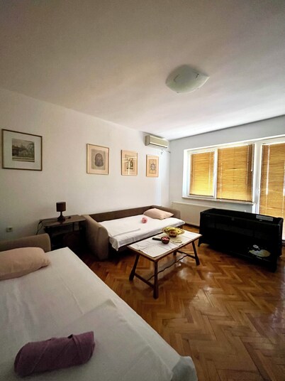 Nice,sunny and comfortable apartment.
