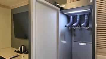 Deluxe Twin Room | Laptop workspace, free WiFi