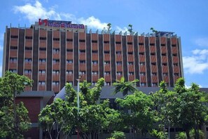 Exterior - Swiss-Belhotel Airport Yogyakarta (Temon)