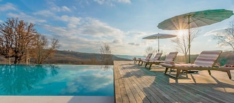 Tranquil Istria Estate | Palazio Clai Winery | 8 Bedrooms | Spa & Heated Pool |.