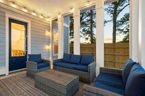 Terrace/patio - Spring Break-Gameroom-Golf-Putt Putt- Screened porch-Gas Grill-Coffee Bar (Panama City Beach)