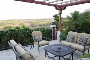 Property grounds - Los Altos Apartments & Studios (Managua)