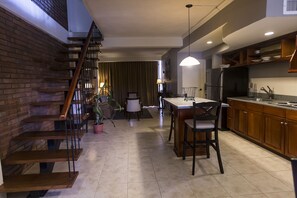 Family Apartment, 2 Bedrooms | Living area - Los Altos Apartments & Studios (Managua)