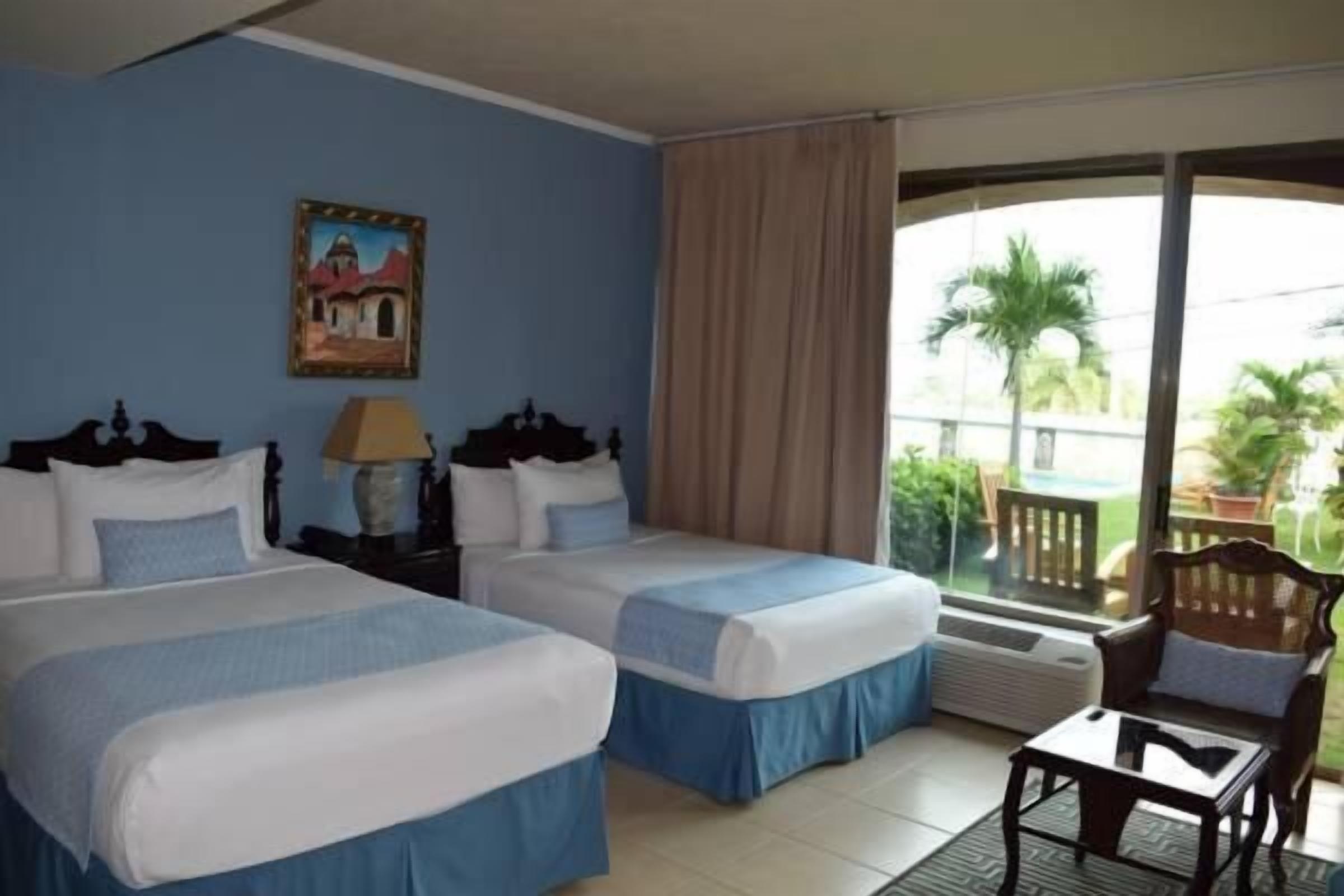 2 bedrooms, egyptian cotton sheets, premium bedding, iron/ironing board