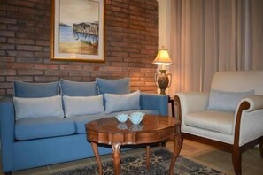 Living area - Los Altos Apartments & Studios (Managua)