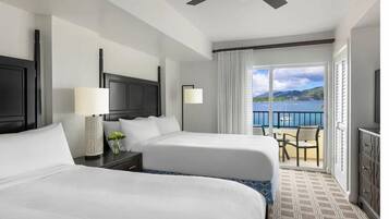 3 chambres, coffres-forts dans les chambres, fer et planche Ă repasser