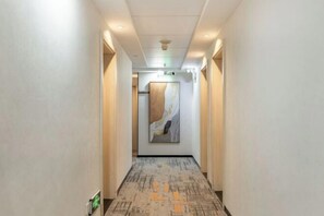 Interior - Elong ME Hotel (Binhai High-Speed Railway Station) (Tianjin)