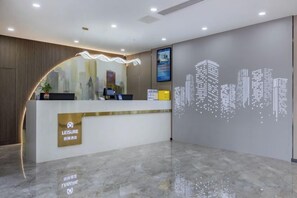 Lobby - Elong ME Hotel (Binhai High-Speed Railway Station) (Tianjin)