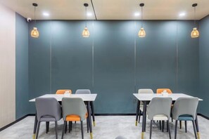 Dining - Elong ME Hotel (Binhai High-Speed Railway Station) (Tianjin)