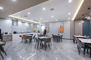 Unclassified image, 3 of 28, button - Elong ME Hotel (Binhai High-Speed Railway Station) (Tianjin)