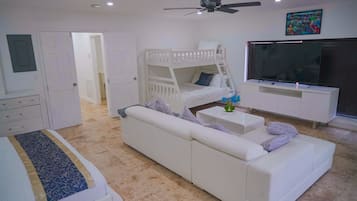 6 bedrooms, iron/ironing board, free WiFi, bed sheets