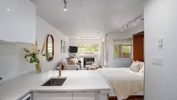 1 sovrum, strykjärn/strykbräda, gratis wi-fi och sängkläder