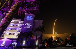 Fachada de la propiedad por la tarde o noche