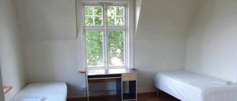 Economy Double Room | Free WiFi