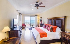 2 bedrooms, bed sheets - Villa La Estancia - Cabos - Gorgeous condo, beach, pools, spa, dining and more! (Cabo San Lucas)