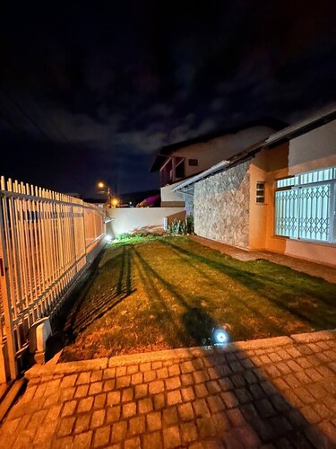 Casa com Banheira há 4 Minutos do Centro