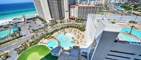 Een verwarmd zwembad