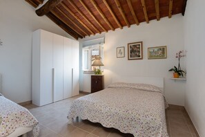 2 bedrooms, iron/ironing board, travel crib, free WiFi