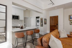 Imagen sin descripción, 5 de 20, botón