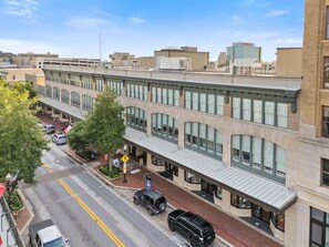 Unclassified image, 5 of 19, button - Pura Vida at The Brent Lofts (Pensacola)