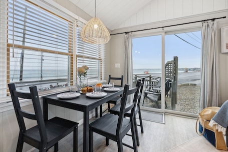 Dining. Steps to Beach + Memory Maker