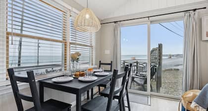 Oceanfront Cottage w/ Deck + Outdoor Shower — Walk to Restaurants