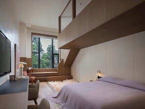 In-room safe, desk, laptop workspace, iron/ironing board - KAIPUU BELFRY (Quanzhou)