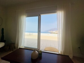 Interior - Beach Front Villa and Pool in Puerto Santiago (Santiago del Teide)