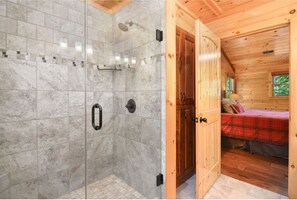 Shower, hair dryer, towels, soap - Alta Vista Luxury Blue Ridge Mountain Cabin +views (Blue Ridge)