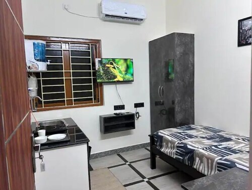 Plush, private house with open kitchen