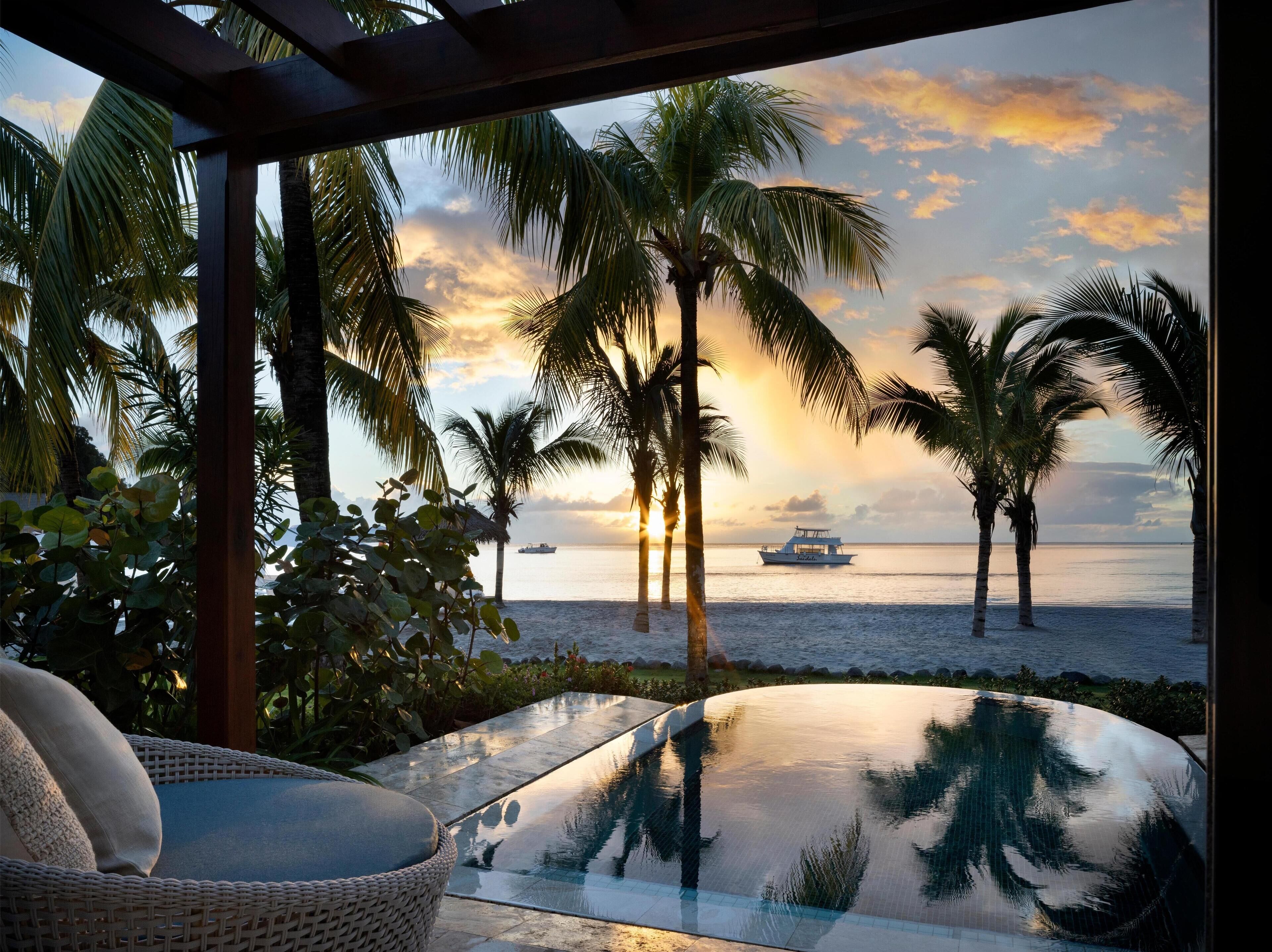 Beachfront One-Bedroom Butler Villa Suite with Private Pool (BVJP). | Utsikt fra rommet