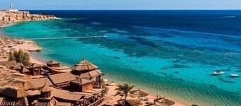 2 Bedrooms Apartment Garden View in Villa D60