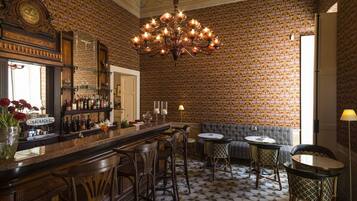 Bar (in der Unterkunft)
