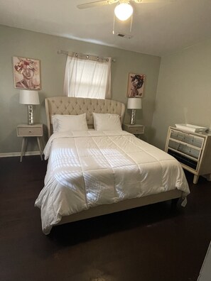 2 Schlafzimmer, Bügeleisen/Bügelbrett, kostenloses WLAN, Bettwäsche