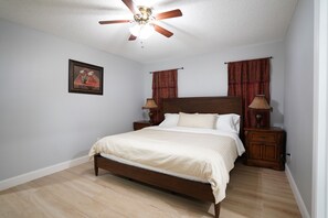 3 soverom, strykejern/-brett, wi-fi (inkludert) og sengetøy