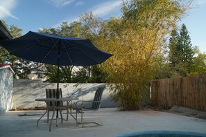 屋外ダイニングエリア