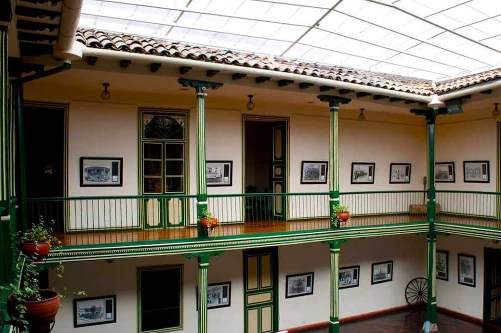 JOMALEY REAL HOTEL
