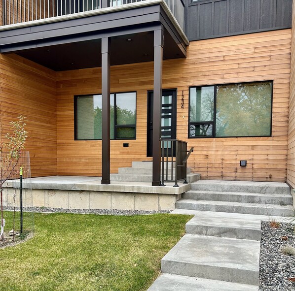 Exterior detail - Markham 34 - Modern Comfort in the Heart of Cody - Sleeps 10 (Cody)