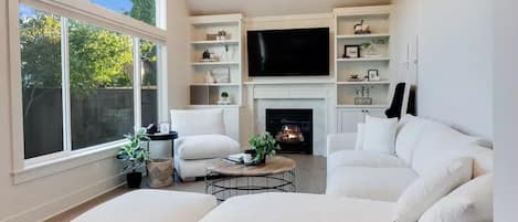 TV connectée, cheminée