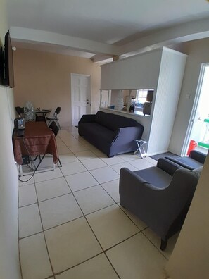 Smart TV - 2 bedroom Apartment (Castries)