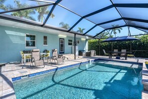 Innenpool, Außenpool