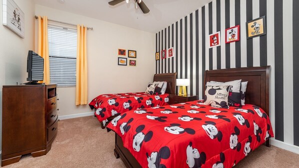 Ferienhaus, Mehrere Betten, Poolzugang (MYR1456) | 4 Schlafzimmer, individuell dekoriert, individuell eingerichtet