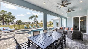 Outdoor dining - 25453 Avillas Court (Punta Gorda)