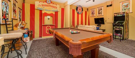 Nhà, nhiều giường, có thể sử dụng hồ bơi (CW7740) | Phòng trò chơi giải trí