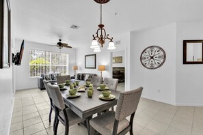 Dining - 2778 Almaton Loop Unit 105 (Kissimmee)